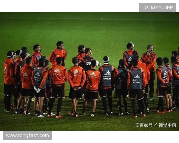 波特诺与河床对决比分预测分析及赛前形势评估