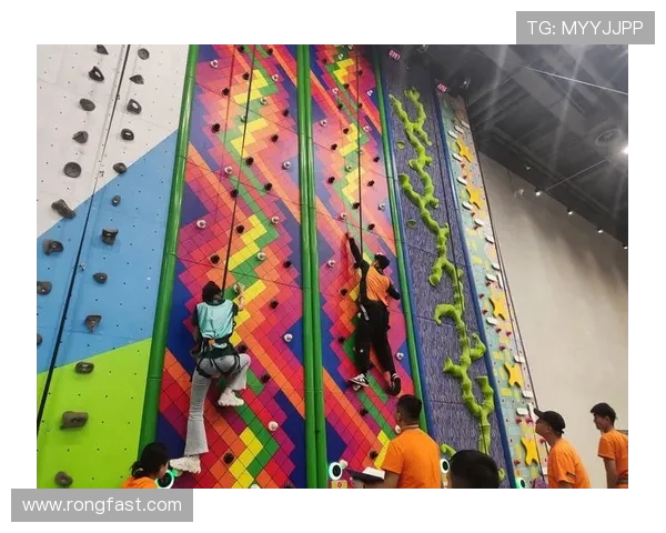 武汉极限运动队的团队协作探索与挑战精神的完美结合